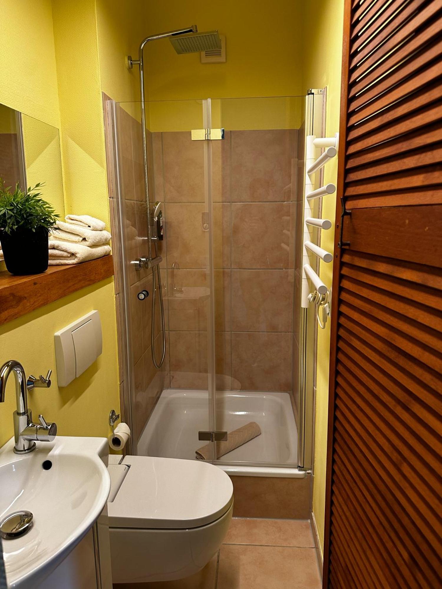 Apartelliment - Smart Uebernachten In Koeln Ngoại thất bức ảnh